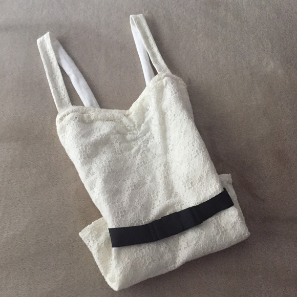 ❌SOLD❌ Aerie peplum top - Picture 2 of 7